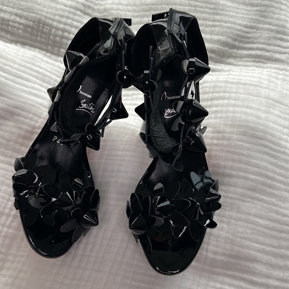 Christian Louboutin Patent Leather Daisy Spikes - Picture 5 of 6